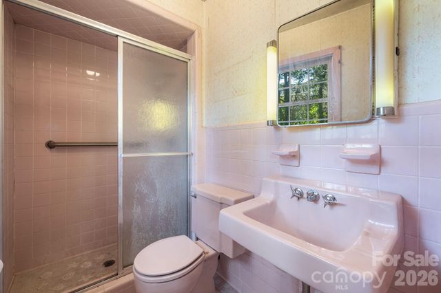 308 E Concord Street, Morganton, NC 28655