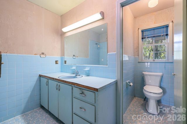 308 E Concord Street, Morganton, NC 28655