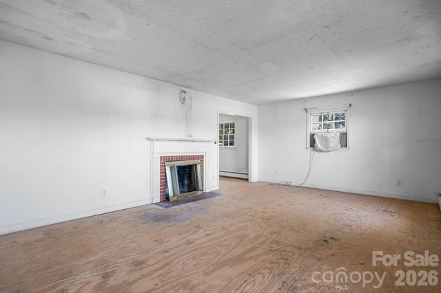 308 E Concord Street, Morganton, NC 28655