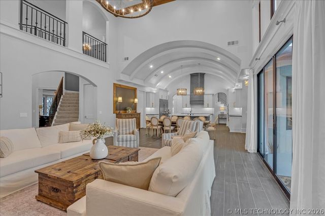 17845 E Falcon Pass, Owasso, OK 74055