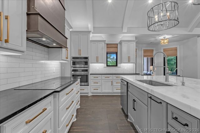 17845 E Falcon Pass, Owasso, OK 74055