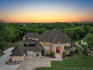 17845 E Falcon Pass, Owasso, OK 74055