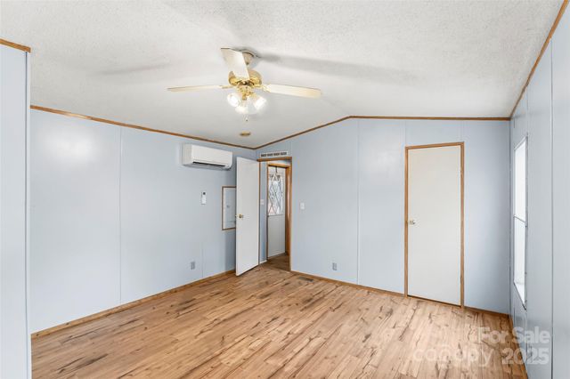 499 Indian Hill Road, Olin, NC 28660