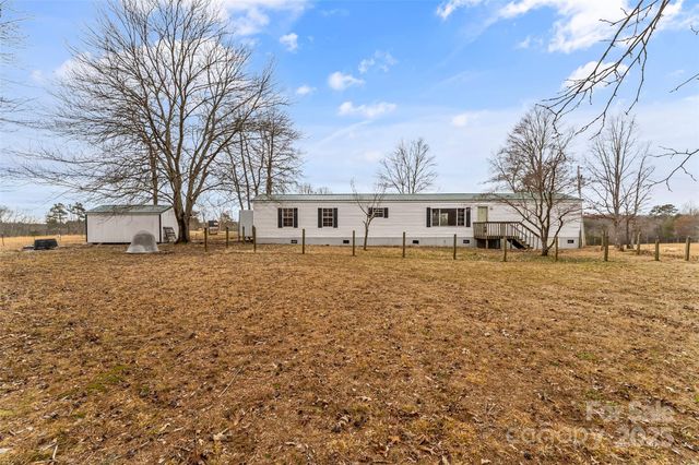 499 Indian Hill Road, Olin, NC 28660