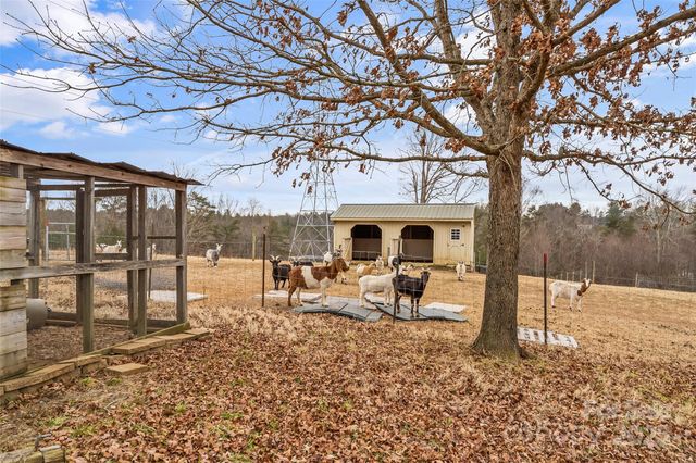 499 Indian Hill Road, Olin, NC 28660