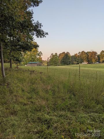 499 Indian Hill Road, Olin, NC 28660
