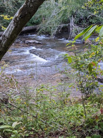 499 Indian Hill Road, Olin, NC 28660