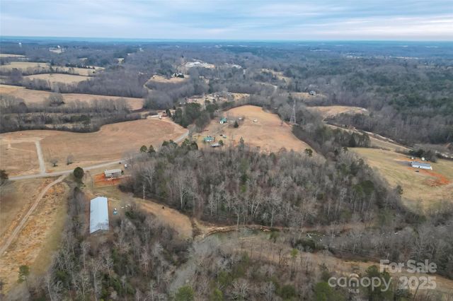 499 Indian Hill Road, Olin, NC 28660