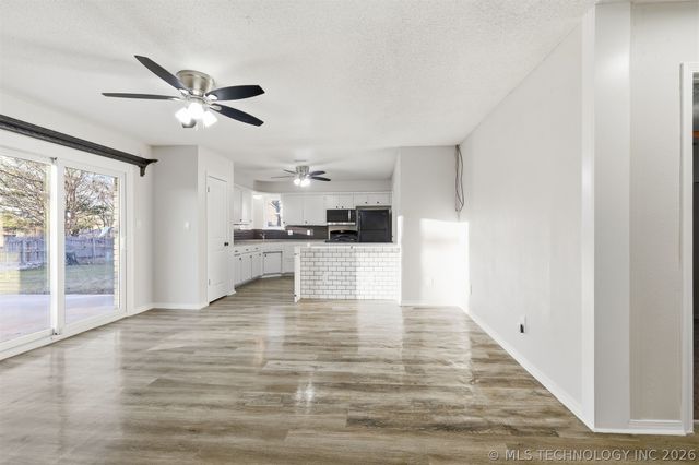 2206 S 131st East Avenue, Tulsa, OK 74134