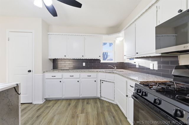 2206 S 131st East Avenue, Tulsa, OK 74134