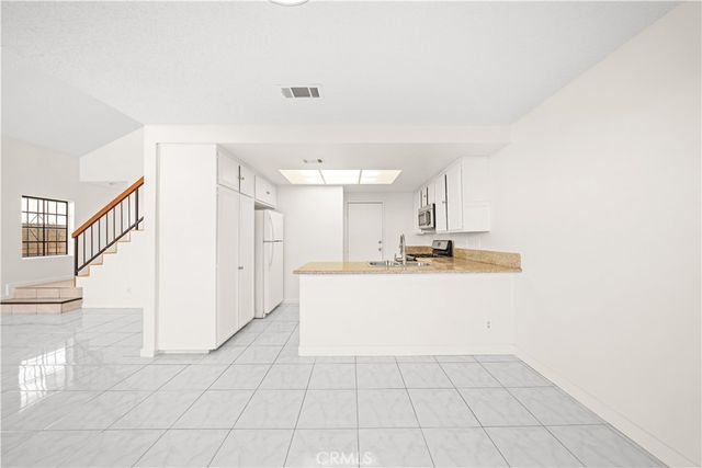 6060 Oak Street M, Huntington Park, CA 90255