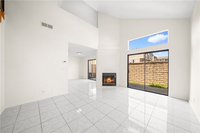 6060 Oak Street M, Huntington Park, CA 90255