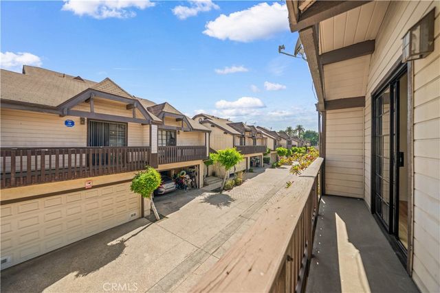 6060 Oak Street M, Huntington Park, CA 90255