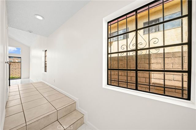 6060 Oak Street M, Huntington Park, CA 90255