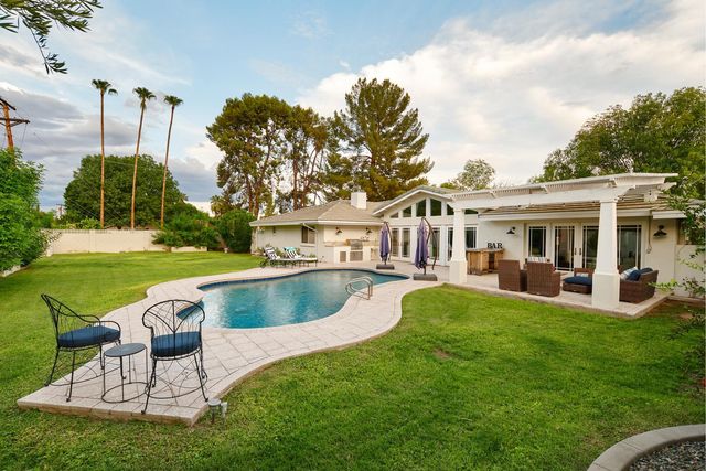 5952 E Calle Tuberia, Phoenix, AZ 85018