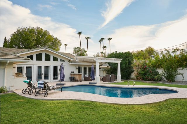 5952 E Calle Tuberia, Phoenix, AZ 85018
