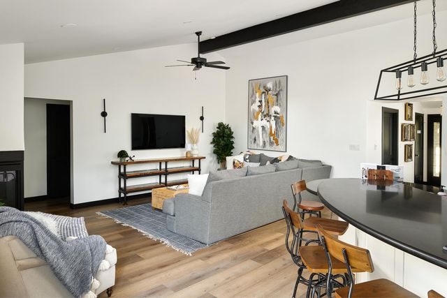 5952 E Calle Tuberia, Phoenix, AZ 85018