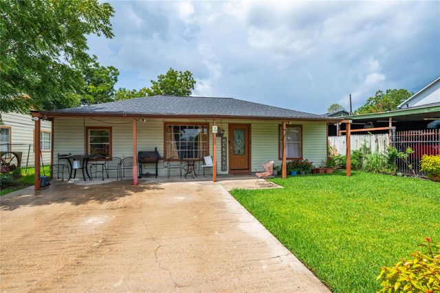 4937 Bataan Road, Houston, TX 77033