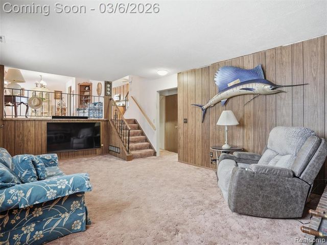 5530 Fox Chase Lane, Clarkston, MI 48346