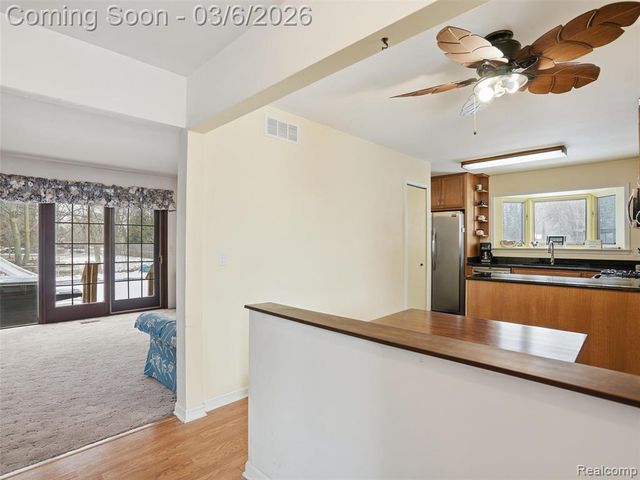 5530 Fox Chase Lane, Clarkston, MI 48346