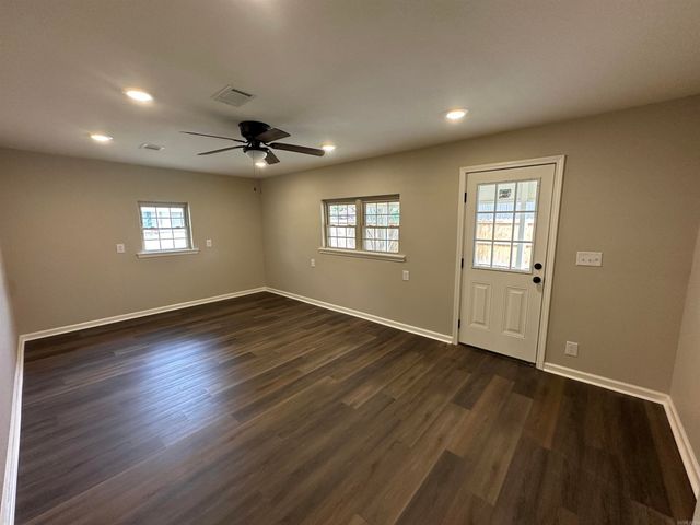 22 Deerwood Drive, Sheridan, AR 72150