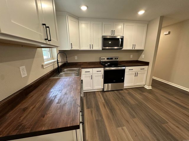 22 Deerwood Drive, Sheridan, AR 72150