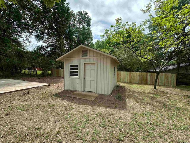 22 Deerwood Drive, Sheridan, AR 72150