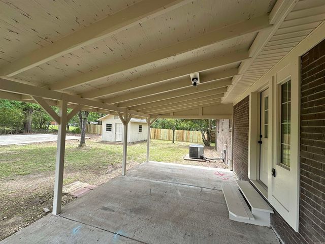 22 Deerwood Drive, Sheridan, AR 72150