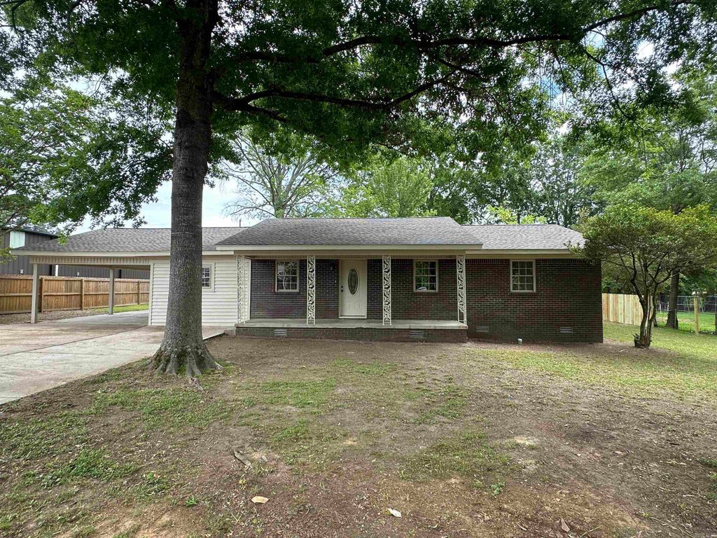 22 Deerwood Drive, Sheridan, AR 72150