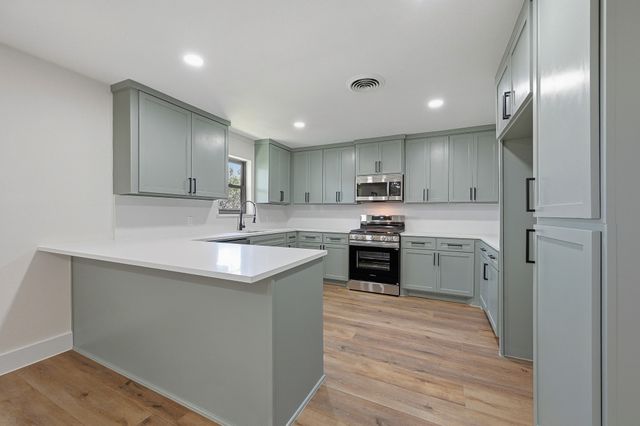 5253 Ruston Avenue, Fort Worth, TX 76133
