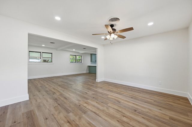 5253 Ruston Avenue, Fort Worth, TX 76133