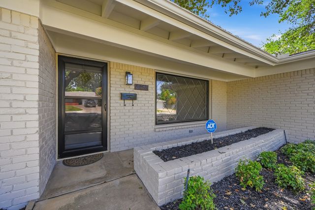 5253 Ruston Avenue, Fort Worth, TX 76133