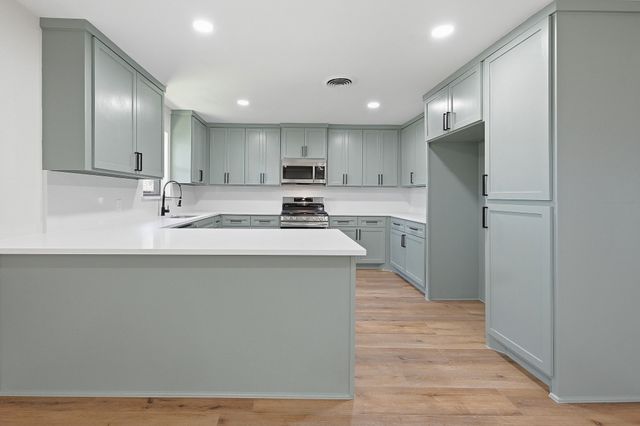 5253 Ruston Avenue, Fort Worth, TX 76133