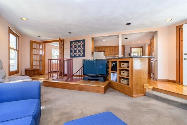 70 Cobleigh Street, Westwood, MA 02090