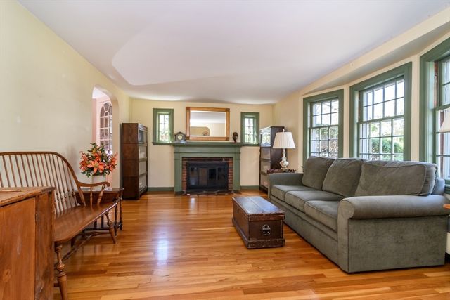 70 Cobleigh Street, Westwood, MA 02090