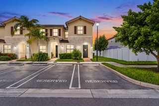 10496 W 33rd Lane, Hialeah, FL 33018