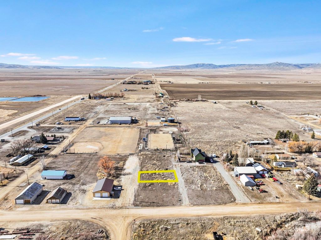 309 W Spruce Ave, Fairfield, ID 83327 photo 6