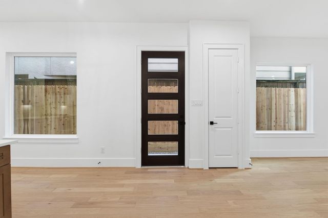 1434 Alexander Street, Houston, TX 77008