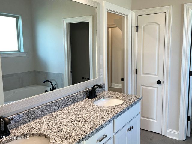 12181 Walker Road, Ocean Springs, MS 39564