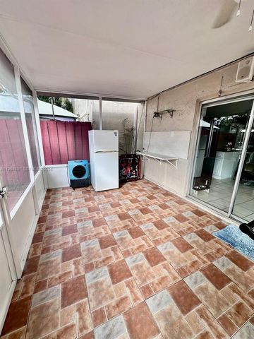 15645 SW 82nd Cir Ln 7-5, Miami, FL 33193