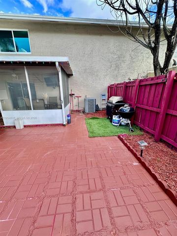 15645 SW 82nd Cir Ln 7-5, Miami, FL 33193