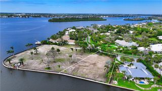 512 River Drive, Vero Beach, FL 32963