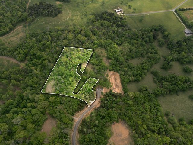 8018 Wilder Pass, Arrington, TN 37014