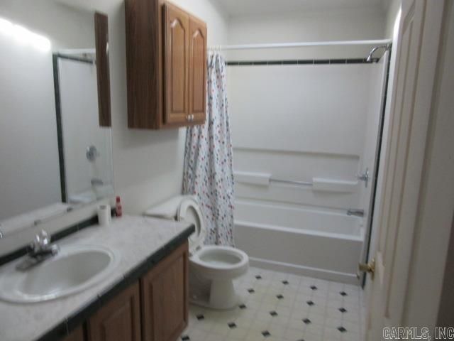 192 Clinton Mountain Road, Greenbrier, AR 72058