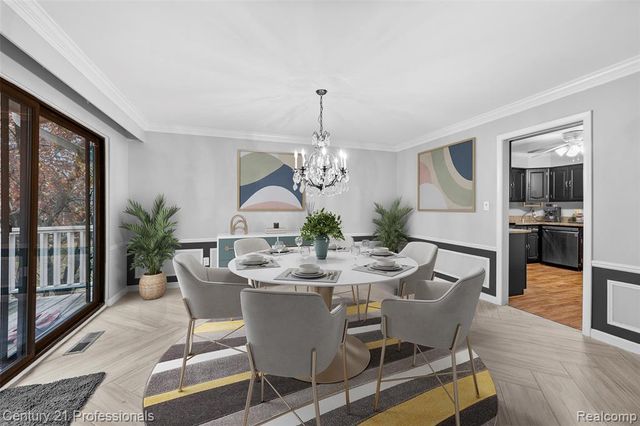 7106 Bridge Way W, West Bloomfield, MI 48322