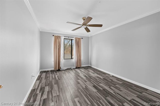 7106 Bridge Way W, West Bloomfield, MI 48322