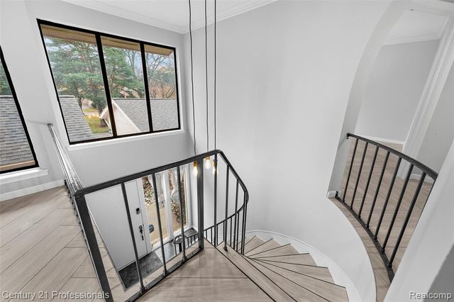 7106 Bridge Way W, West Bloomfield, MI 48322