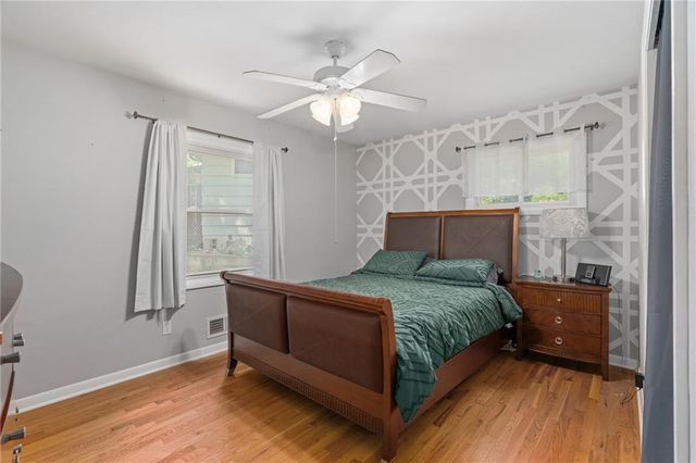 8401 W 68th Terrace, Overland Park, KS 66204