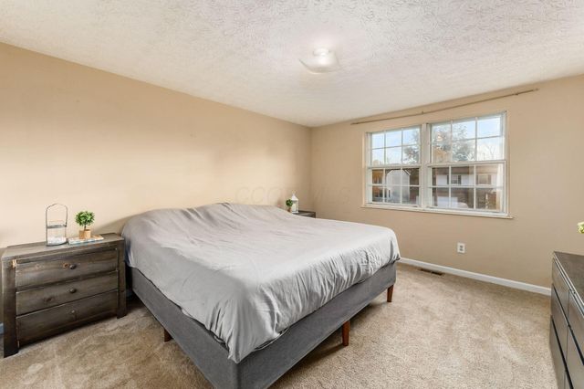 6278 Upperridge Drive, Canal Winchester, OH 43110