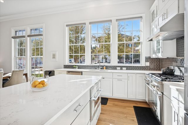 14983 Oak Street, Addison, TX 75001